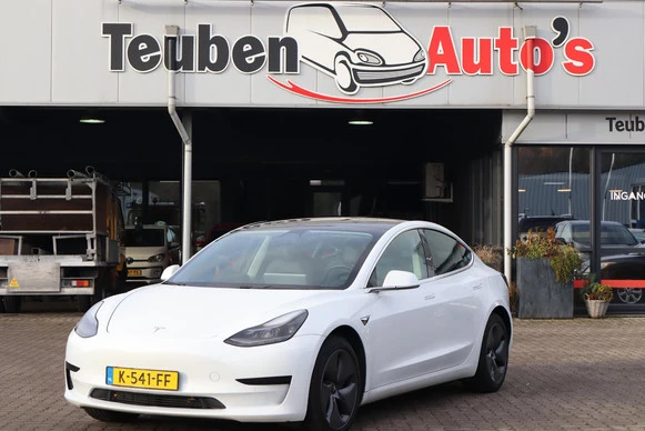 Tesla Model 3 - Afbeelding 1 van 30