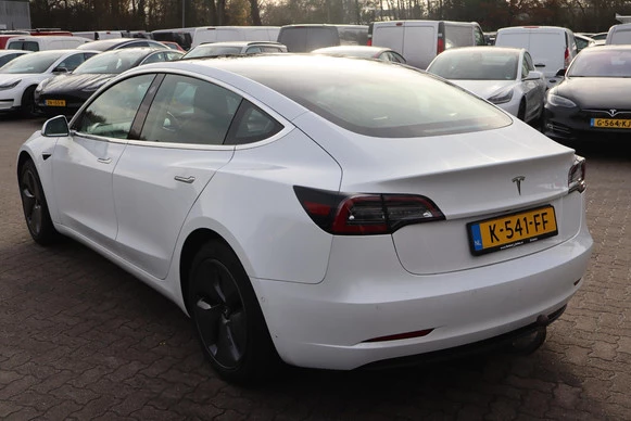 Tesla Model 3 - Afbeelding 11 van 30