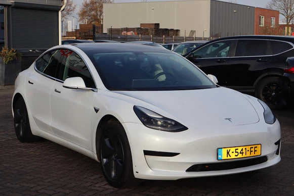 Tesla Model 3 - Afbeelding 13 van 30