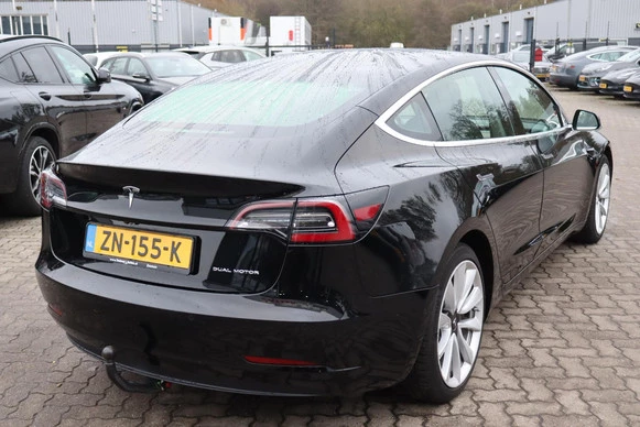 Tesla Model 3 - Afbeelding 6 van 30