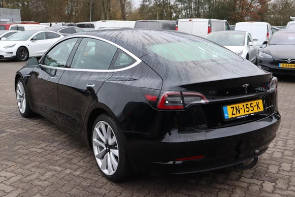 Tesla Model 3 - Afbeelding 9 van 30