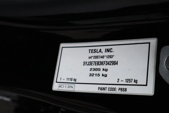 Tesla Model 3 - Afbeelding 23 van 30