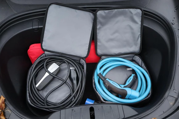 Tesla Model 3 - Afbeelding 27 van 30