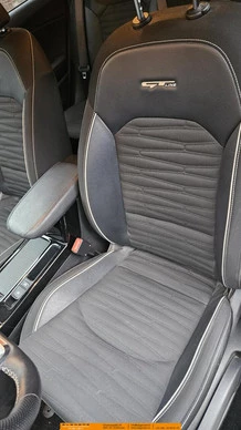 Kia Ceed - Afbeelding 8 van 16