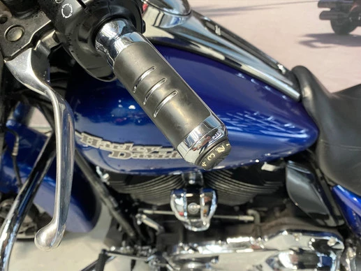 Harley-Davidson Street Glide - Afbeelding 11 van 13