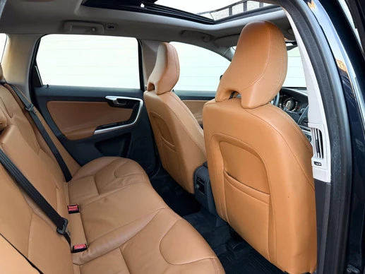 Volvo XC60 - Afbeelding 22 van 30