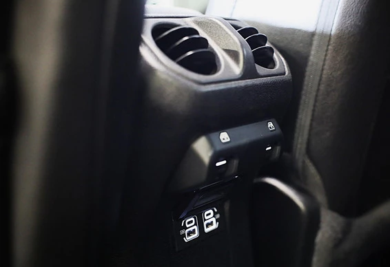 Jeep Wrangler - Afbeelding 25 van 30