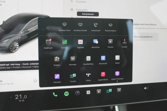 Tesla Model 3 - Afbeelding 25 van 27