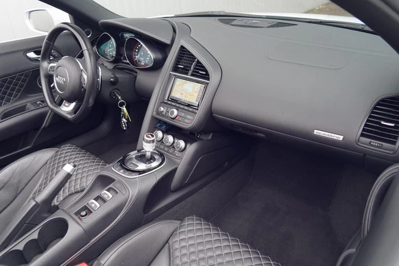 Audi R8 - Afbeelding 4 van 30