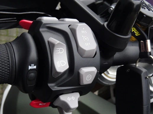 Triumph Tiger - Afbeelding 9 van 15