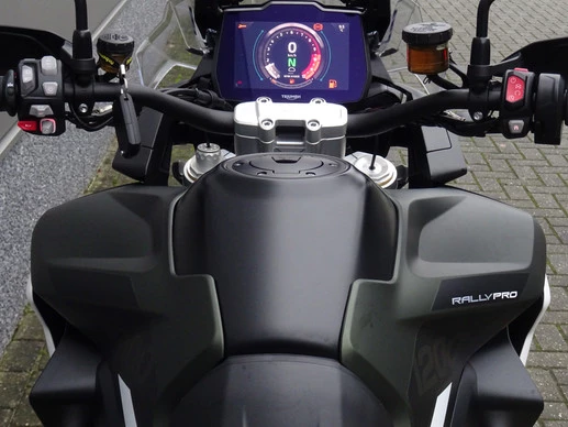 Triumph Tiger - Afbeelding 10 van 15