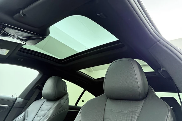 BMW M8 - Afbeelding 22 van 30