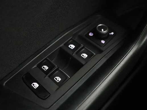 Volkswagen T-Roc - Afbeelding 14 van 30