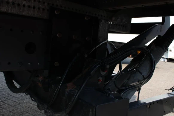 Mercedes-Benz Atego - Afbeelding 18 van 30