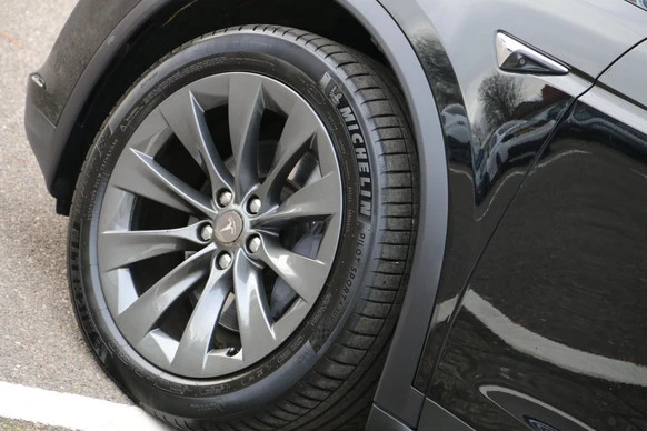 Tesla Model X - Afbeelding 5 van 19