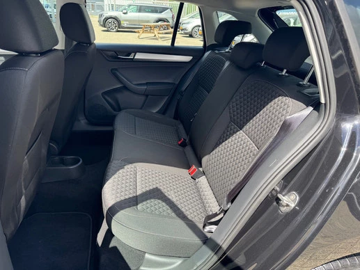 Škoda Rapid - Afbeelding 11 van 30