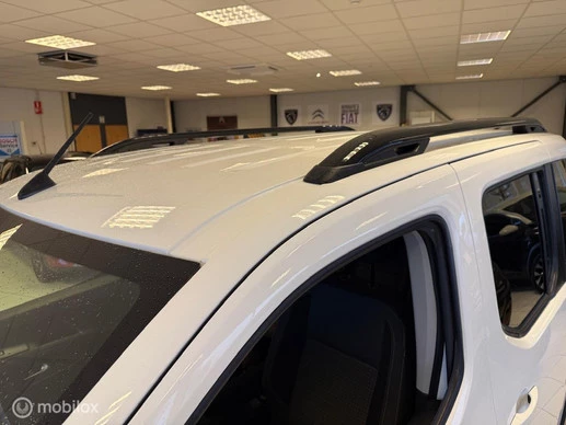 Peugeot Partner - Afbeelding 13 van 23