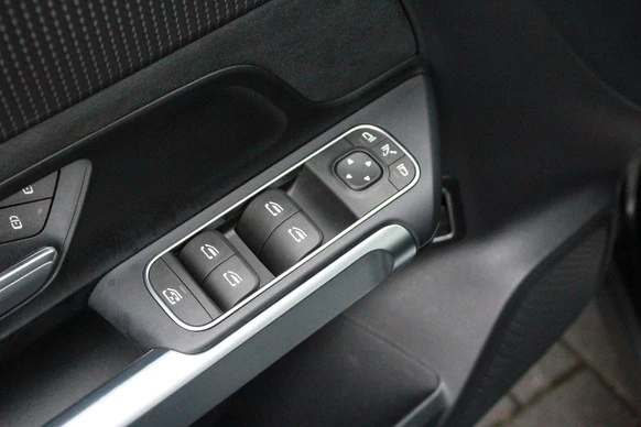 Mercedes-Benz EQB - Afbeelding 24 van 30