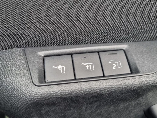 Peugeot 2008 - Afbeelding 28 van 30