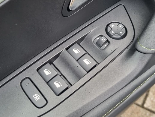 Peugeot 2008 - Afbeelding 29 van 30