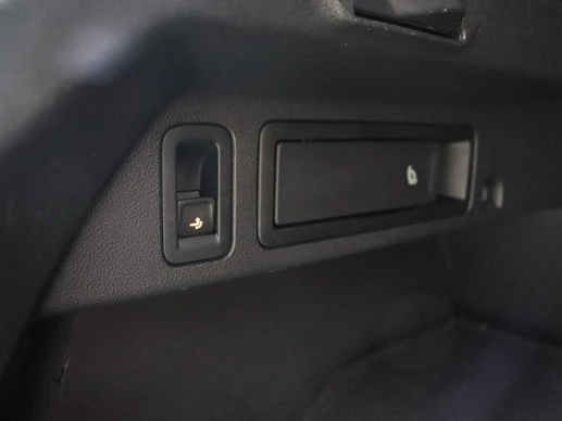 Volkswagen Tiguan - Afbeelding 16 van 30