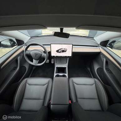 Tesla Model Y - Afbeelding 11 van 23