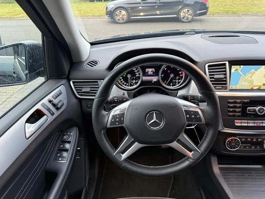 Mercedes-Benz M-Klasse - Afbeelding 23 van 30