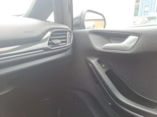 Ford Fiesta - Afbeelding 27 van 30