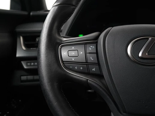 Lexus UX - Afbeelding 7 van 30