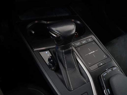 Lexus UX - Afbeelding 10 van 30