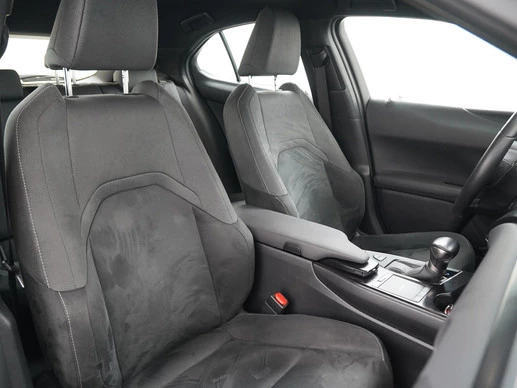 Lexus UX - Afbeelding 27 van 30