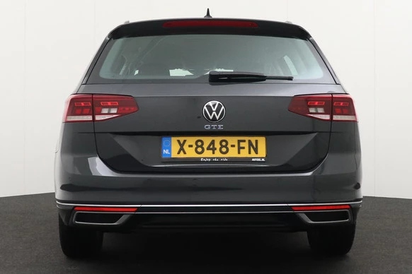 Volkswagen Passat - Afbeelding 4 van 30
