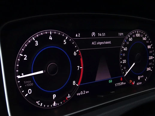 Volkswagen Golf - Afbeelding 17 van 30