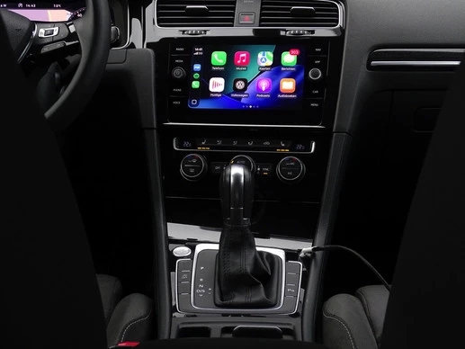 Volkswagen Golf - Afbeelding 24 van 30