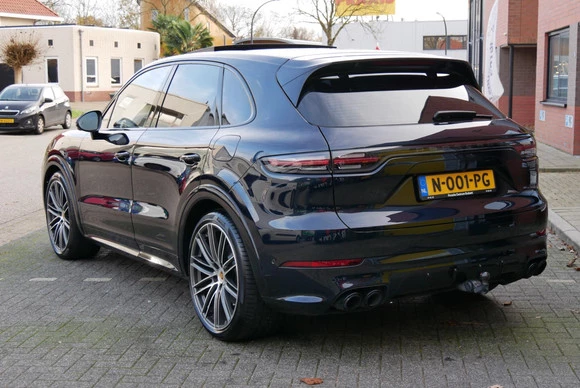 Porsche Cayenne - Afbeelding 3 van 17