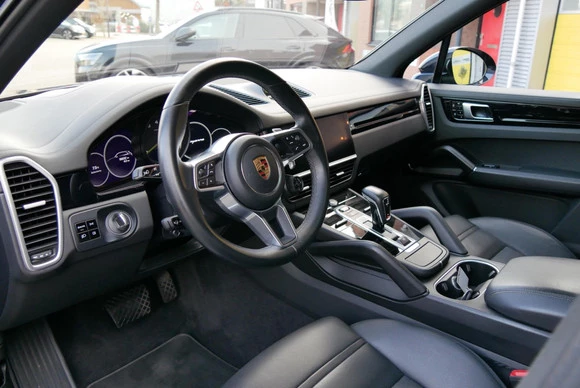Porsche Cayenne - Afbeelding 13 van 17