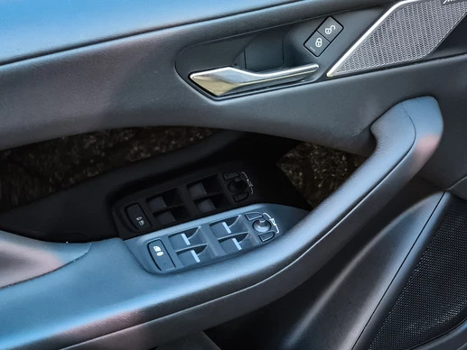 Jaguar I-PACE - Afbeelding 30 van 30