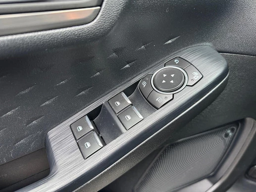 Ford Kuga - Afbeelding 29 van 30