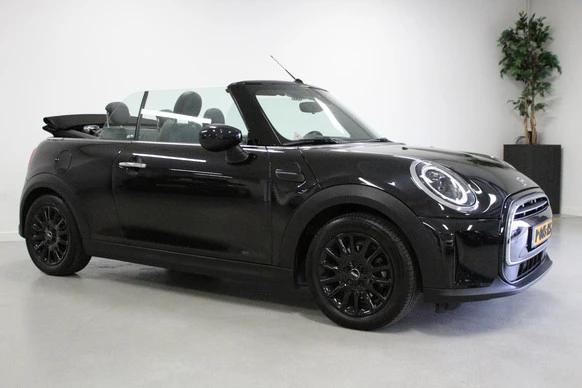 MINI Cooper Cabrio - Afbeelding 2 van 30