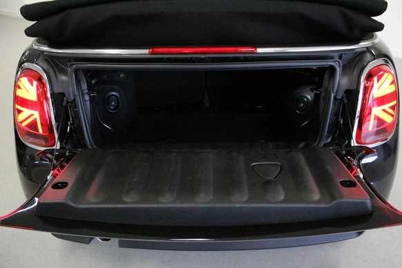 MINI Cooper Cabrio - Afbeelding 16 van 30