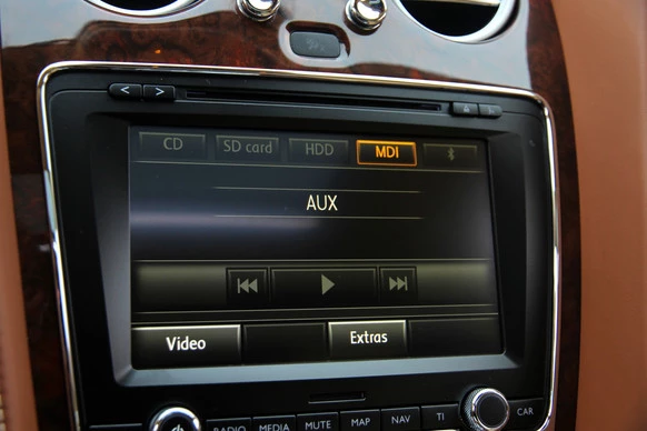 Bentley Flying Spur - Afbeelding 24 van 30