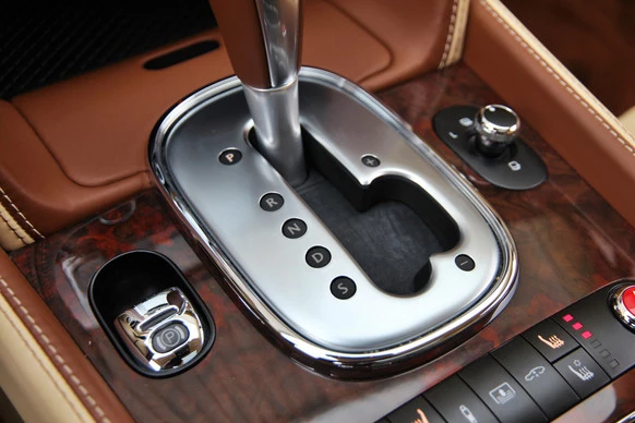 Bentley Flying Spur - Afbeelding 29 van 30