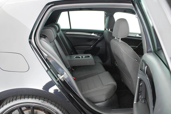 Volkswagen Golf - Afbeelding 13 van 30