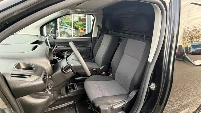 Opel Combo - Afbeelding 17 van 27