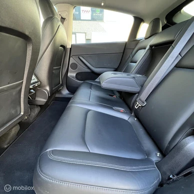 Tesla Model Y - Afbeelding 10 van 23