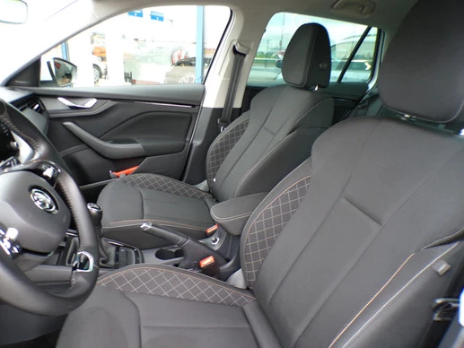 Škoda Kamiq - Afbeelding 5 van 19