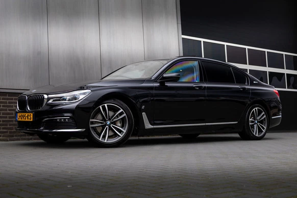 BMW 7 Serie - Afbeelding 1 van 30