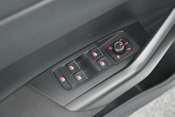 Volkswagen Polo - Afbeelding 14 van 30