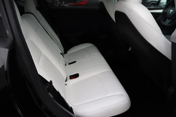 Tesla Model Y - Afbeelding 14 van 30
