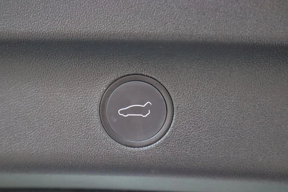 Tesla Model Y - Afbeelding 16 van 30